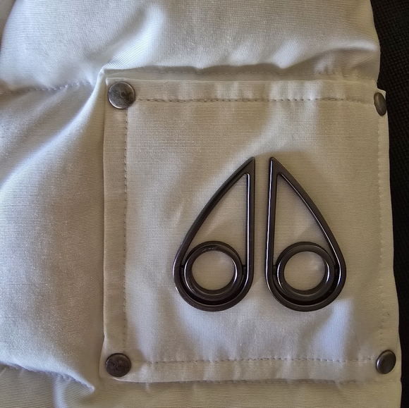 Moose Knuckles Women's White Hooded Parka - Picture 3 of 8